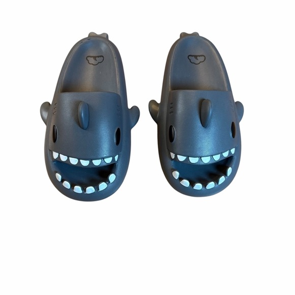 Other - 🦈 Shark Slides | Gray Cloud Cushion | EU 40-41 | 7.5 Mens | New in Bag